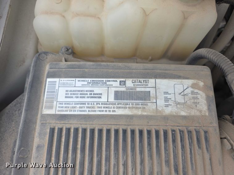 image for item FH6038 2003 Chevrolet Silverado 1500 pickup truck