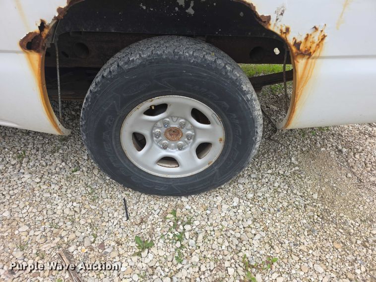 image for item FH6038 2003 Chevrolet Silverado 1500 pickup truck