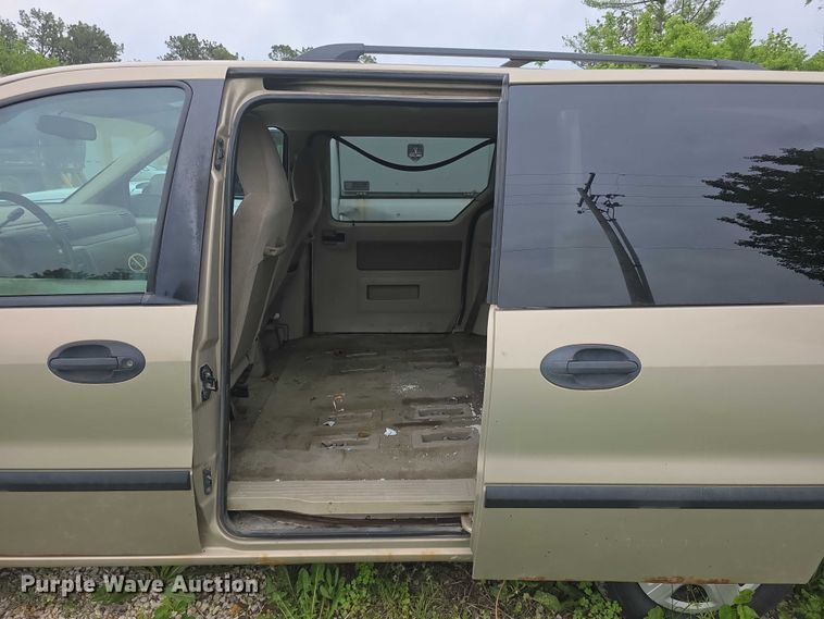 image for item FH6039 2007 Ford Freestar SE van