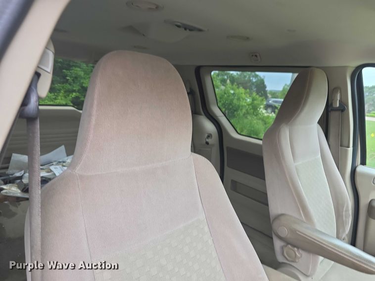 image for item FH6039 2007 Ford Freestar SE van