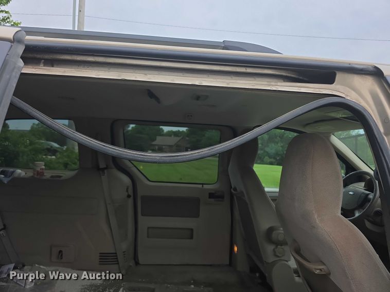 image for item FH6039 2007 Ford Freestar SE van
