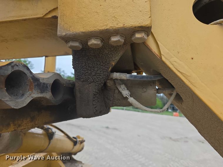 image for item FH6044 1994 John Deere 770BH motor grader