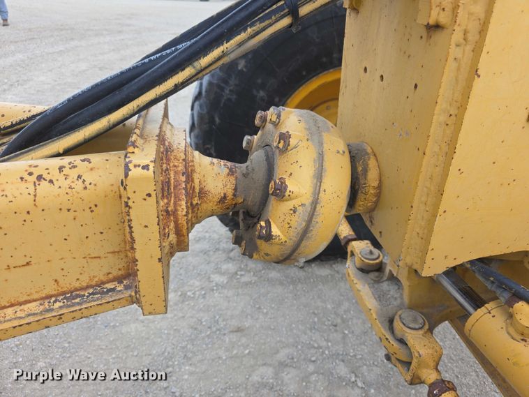 image for item FH6044 1994 John Deere 770BH motor grader