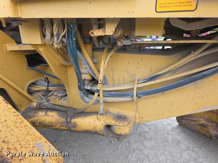 image for item FH6044 1994 John Deere 770BH motor grader