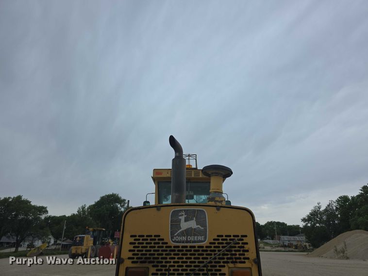 image for item FH6044 1994 John Deere 770BH motor grader