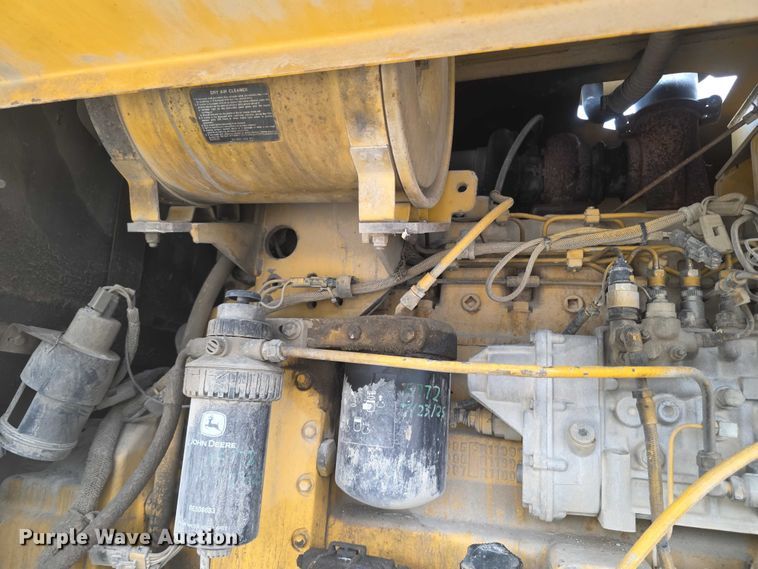 image for item FH6044 1994 John Deere 770BH motor grader