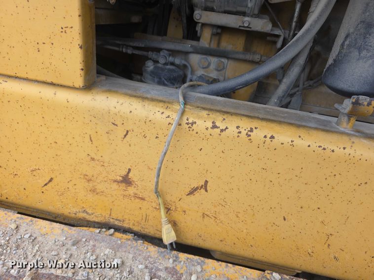 image for item FH6044 1994 John Deere 770BH motor grader