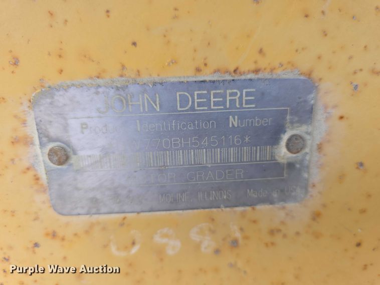 image for item FH6044 1994 John Deere 770BH motor grader