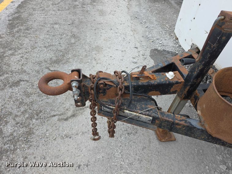 image for item FH6047 2005 DooLittle enclosed cargo trailer