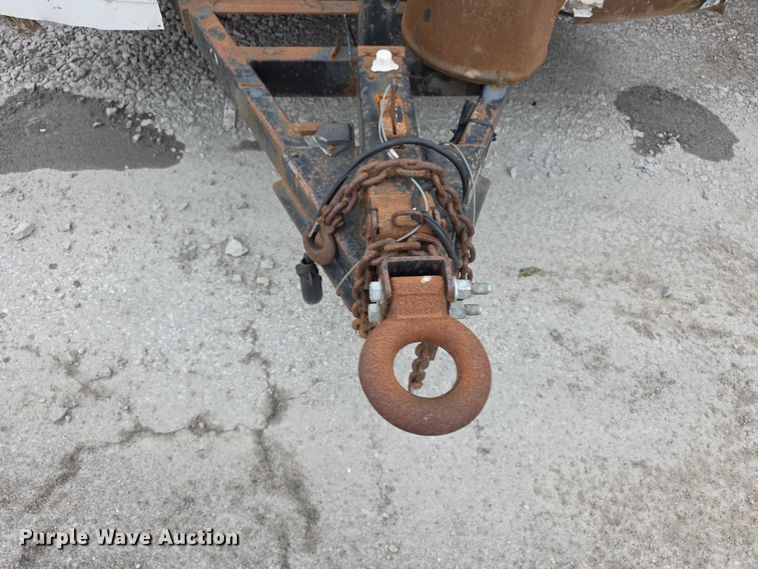 image for item FH6047 2005 DooLittle enclosed cargo trailer