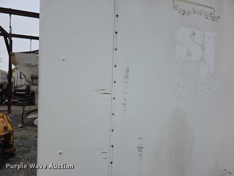 image for item FH6047 2005 DooLittle enclosed cargo trailer