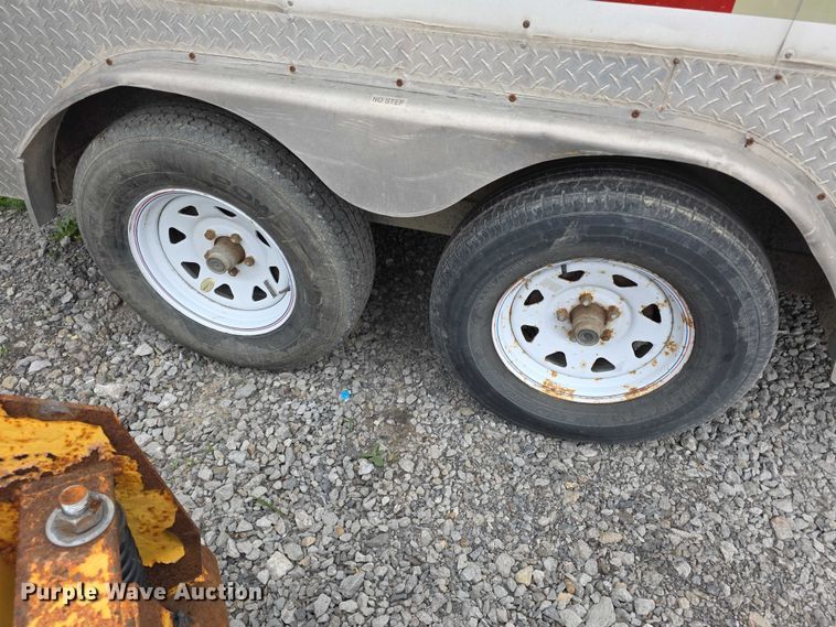 image for item FH6047 2005 DooLittle enclosed cargo trailer