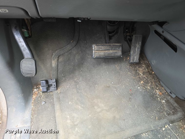 image for item FH6087 2007 Dodge Caravan van