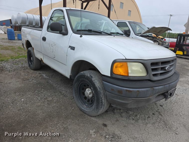 image for item FH6088 2004 Ford F150 pickup truck
