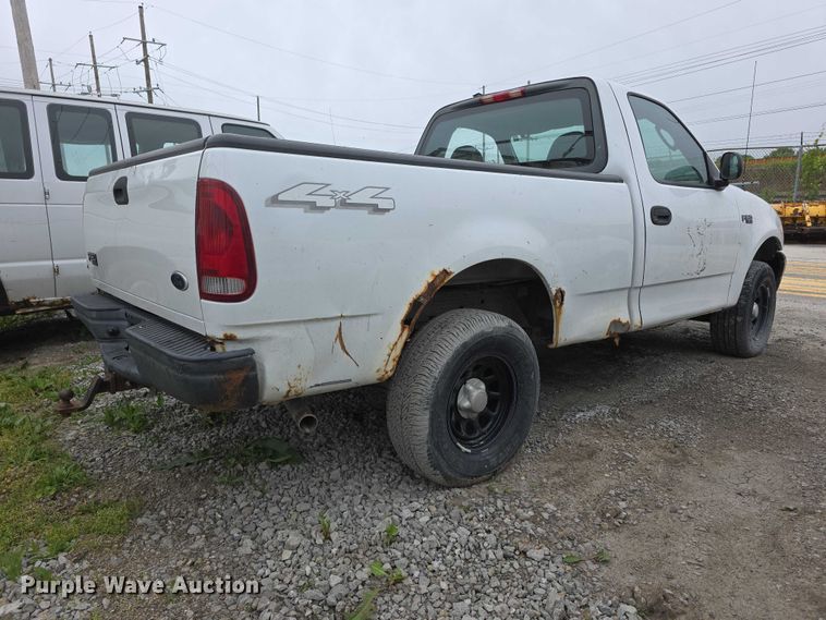 image for item FH6088 2004 Ford F150 pickup truck
