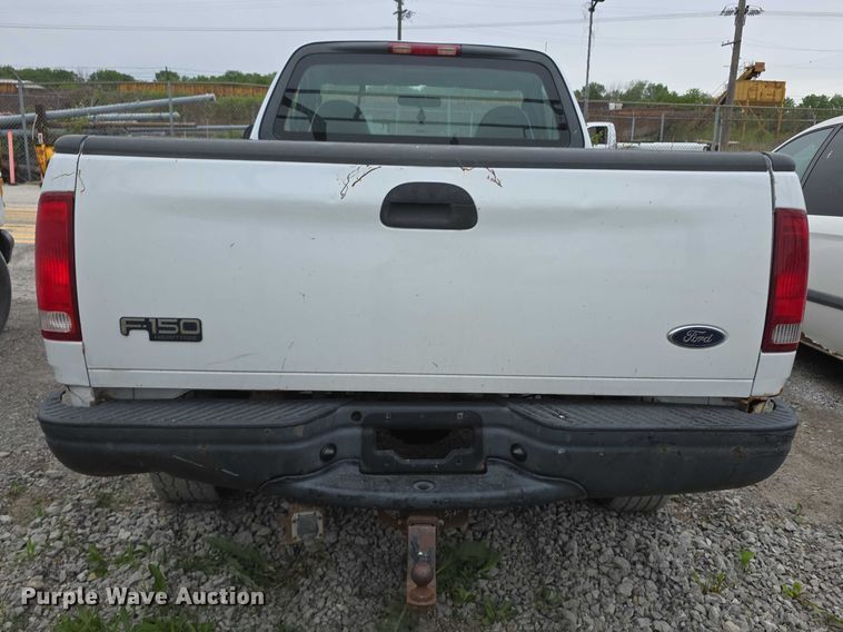 image for item FH6088 2004 Ford F150 pickup truck