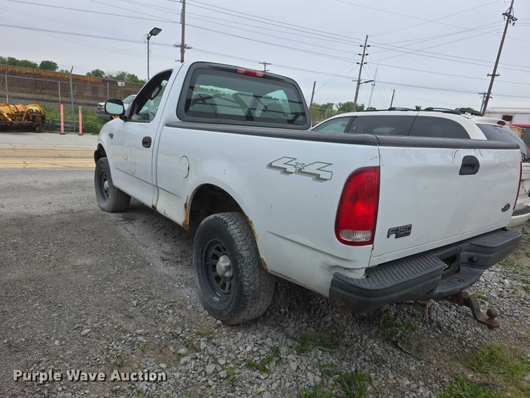 image for item FH6088 2004 Ford F150 pickup truck