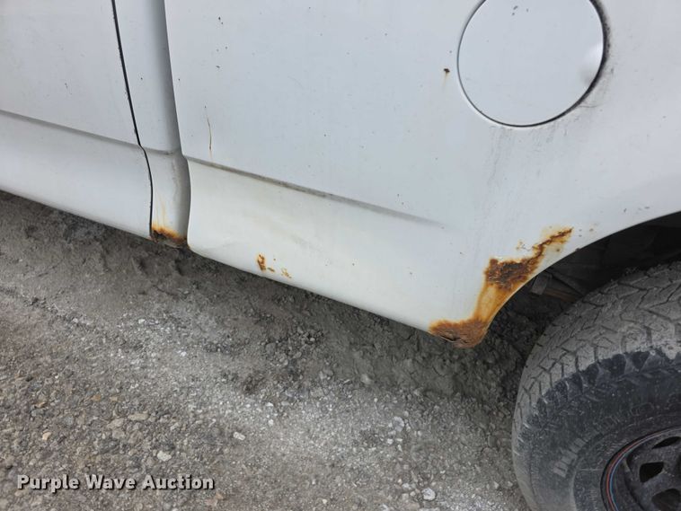 image for item FH6088 2004 Ford F150 pickup truck