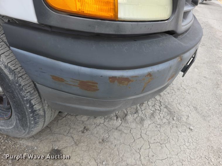 image for item FH6088 2004 Ford F150 pickup truck