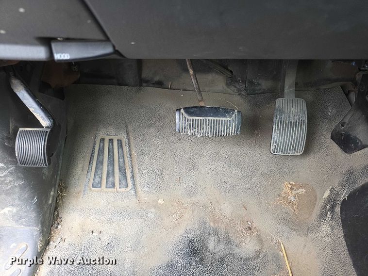 image for item FH6088 2004 Ford F150 pickup truck