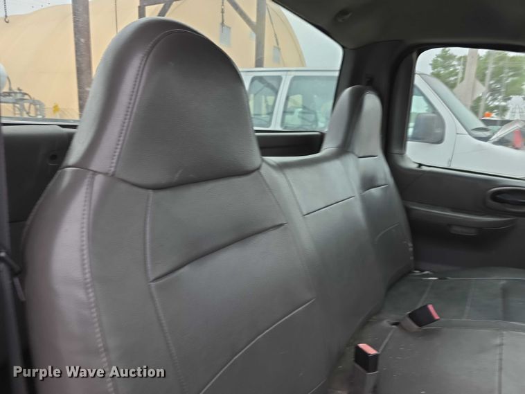 image for item FH6088 2004 Ford F150 pickup truck