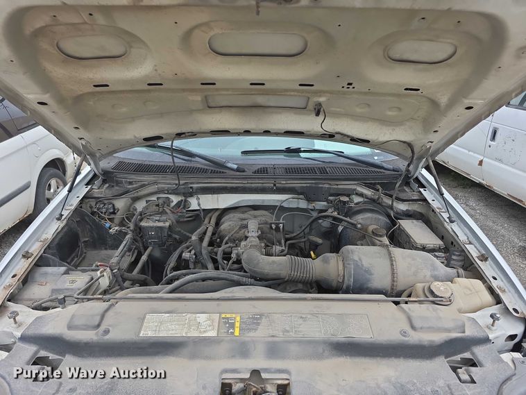 image for item FH6088 2004 Ford F150 pickup truck