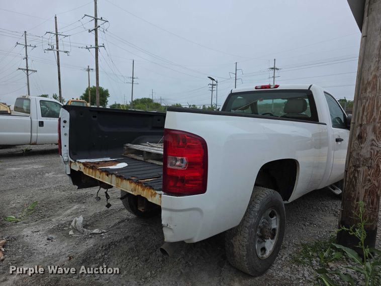 image for item FH6090 2014 Chevrolet Silverado 2500HD pickup truck