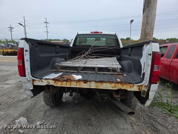 image for item FH6090 2014 Chevrolet Silverado 2500HD pickup truck