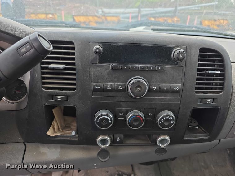 image for item FH6090 2014 Chevrolet Silverado 2500HD pickup truck