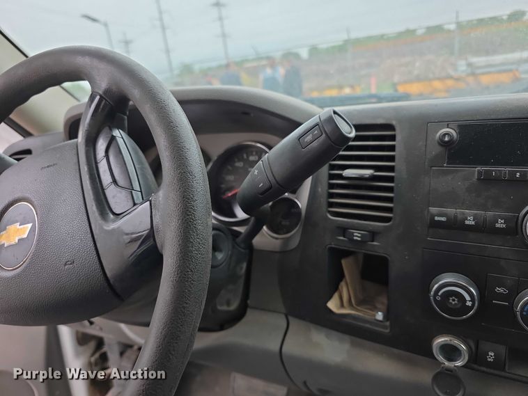 image for item FH6090 2014 Chevrolet Silverado 2500HD pickup truck