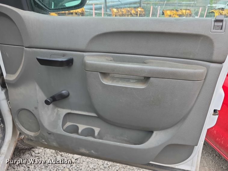 image for item FH6090 2014 Chevrolet Silverado 2500HD pickup truck