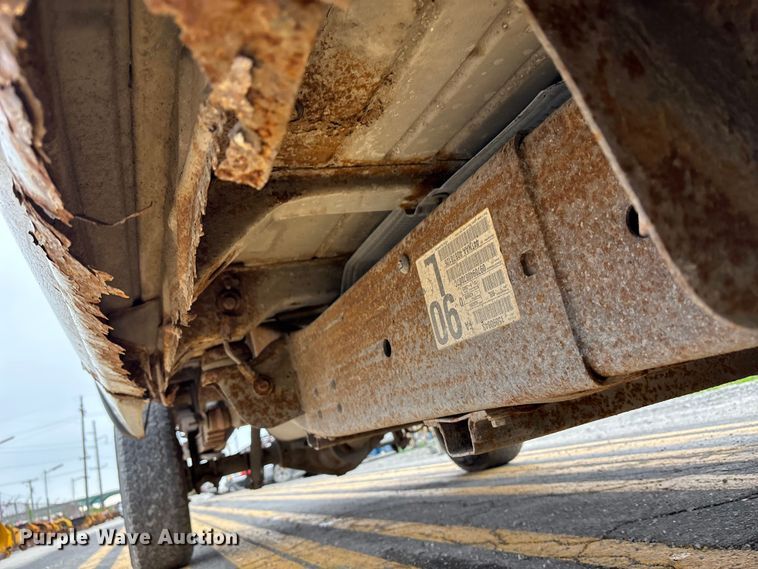 image for item FH6091 2004 Chevrolet Silverado 2500HD pickup truck