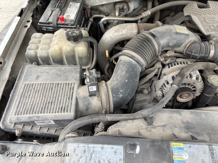 image for item FH6091 2004 Chevrolet Silverado 2500HD pickup truck