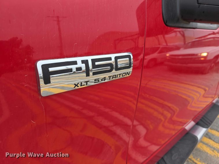 image for item FH6092 2008 Ford F150 Crew Cab flatbed pickup truck