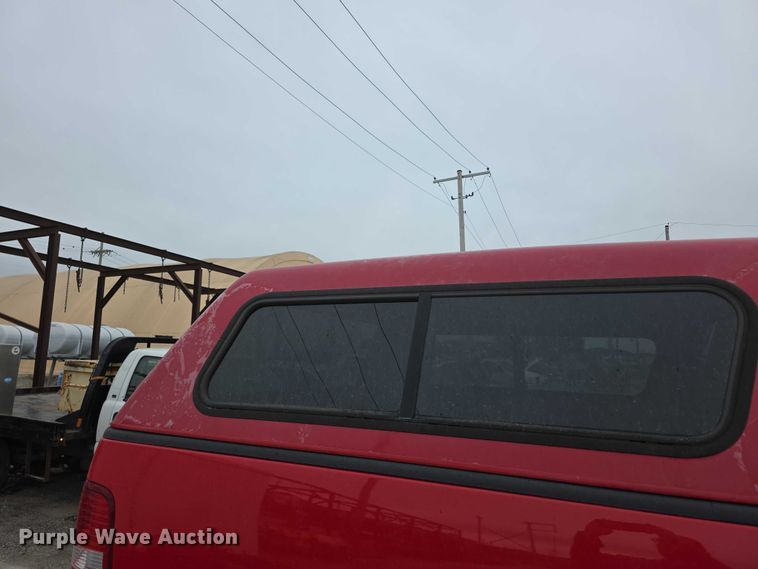 image for item FH6092 2008 Ford F150 Crew Cab flatbed pickup truck
