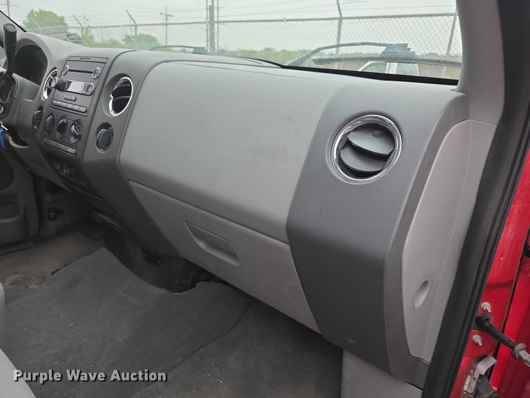 image for item FH6092 2008 Ford F150 Crew Cab flatbed pickup truck