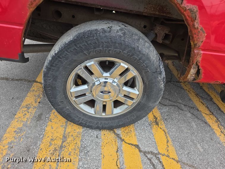 image for item FH6092 2008 Ford F150 Crew Cab flatbed pickup truck