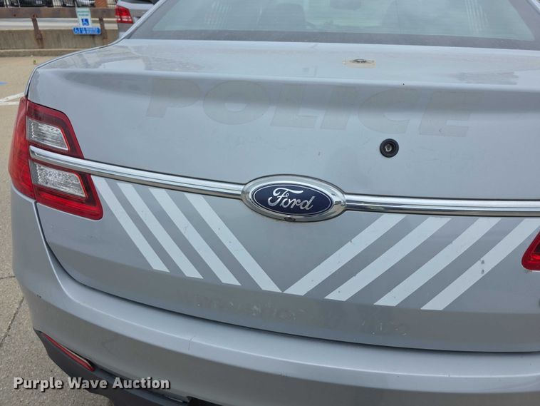image for item FH6093 2017 Ford Taurus Police Interceptor 