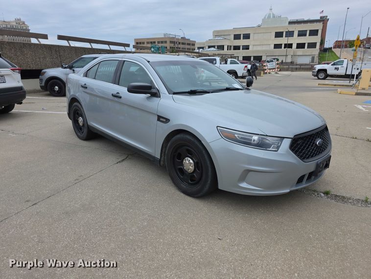 image for item FH6094 2017 Ford Taurus Police Interceptor 