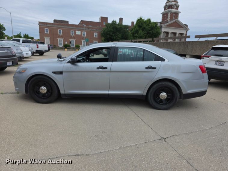 image for item FH6094 2017 Ford Taurus Police Interceptor 