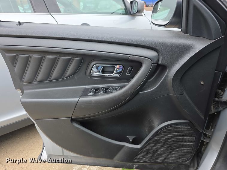 image for item FH6094 2017 Ford Taurus Police Interceptor 