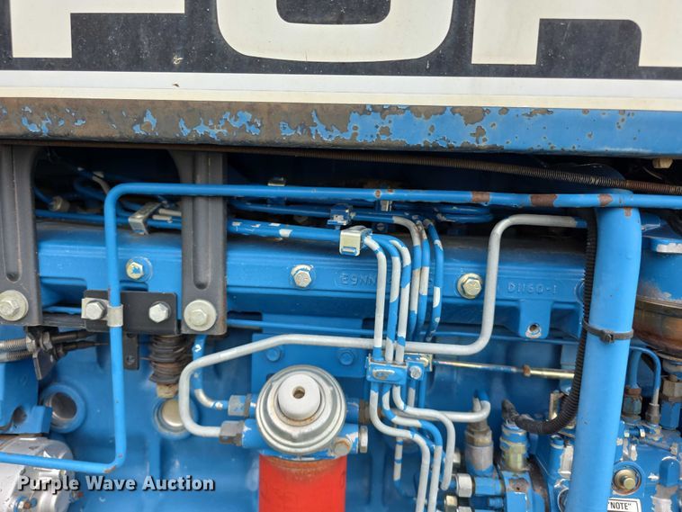 image for item FH6098 1993 Ford 8240 tractor