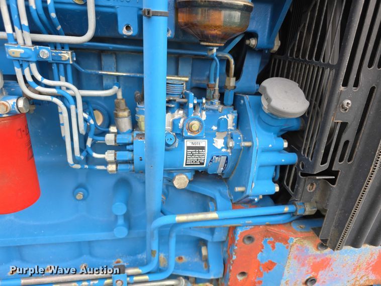 image for item FH6098 1993 Ford 8240 tractor