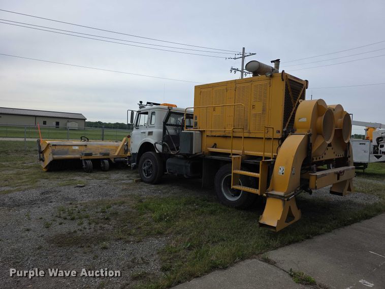 image for item FH6099 International Cargostar 1850B runway sweeper truck