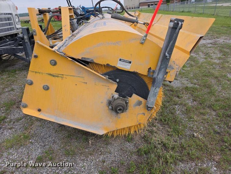 image for item FH6099 International Cargostar 1850B runway sweeper truck