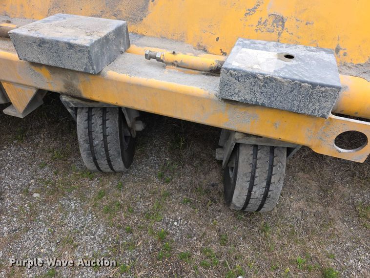 image for item FH6099 International Cargostar 1850B runway sweeper truck