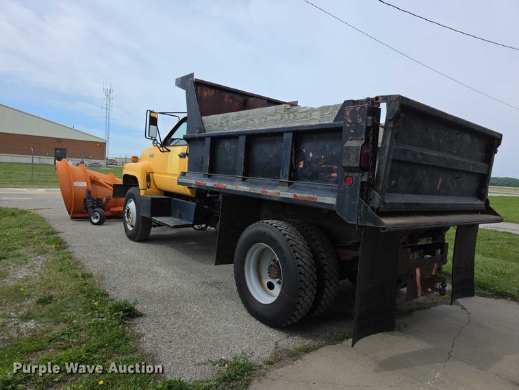 image for item FH6101 1996 GMC Topkick dump truck