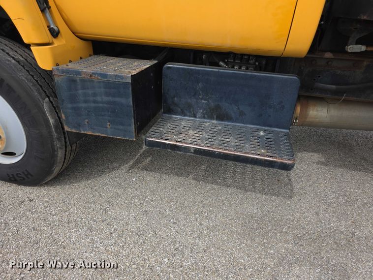 image for item FH6101 1996 GMC Topkick dump truck