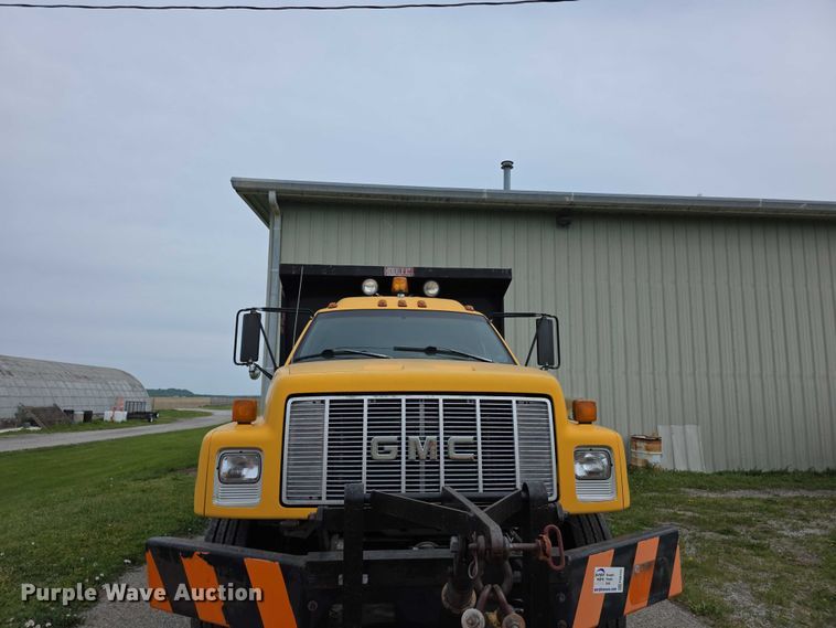 image for item FH6101 1996 GMC Topkick dump truck