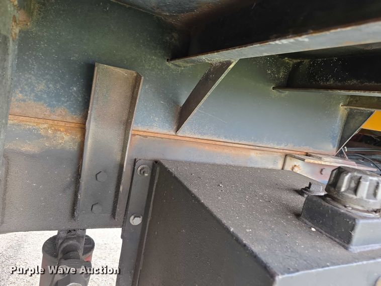 image for item FH6101 1996 GMC Topkick dump truck